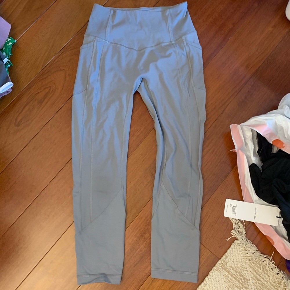 lululemon grey 23 athletic workout leggings